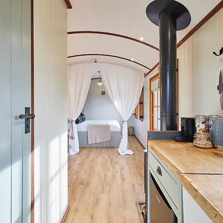 Black Mountain Bespoke Breaks Brecon Exterior photo